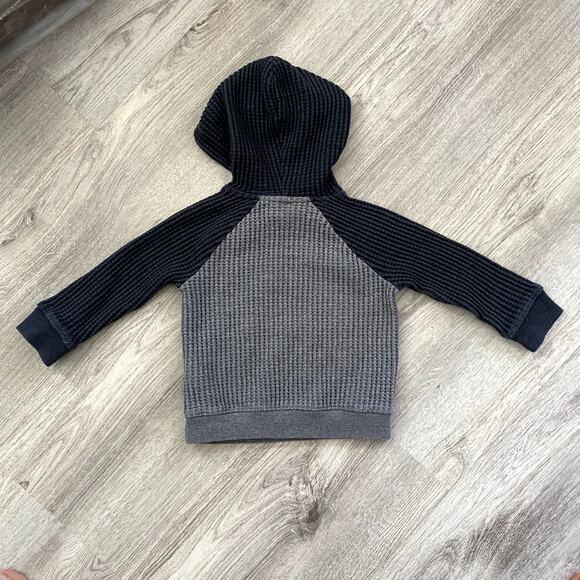 Cat & Jack 2-piece waffle sweatshirt and jogger pants set in Gray 18M - Picture 5 of 10